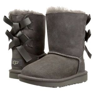 UGG 🎀 BAILEY BOW 🎀 BOOTS!  Authentic & Never Worn!